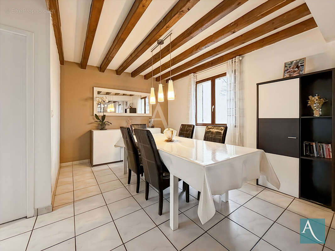 Maison à EGLY