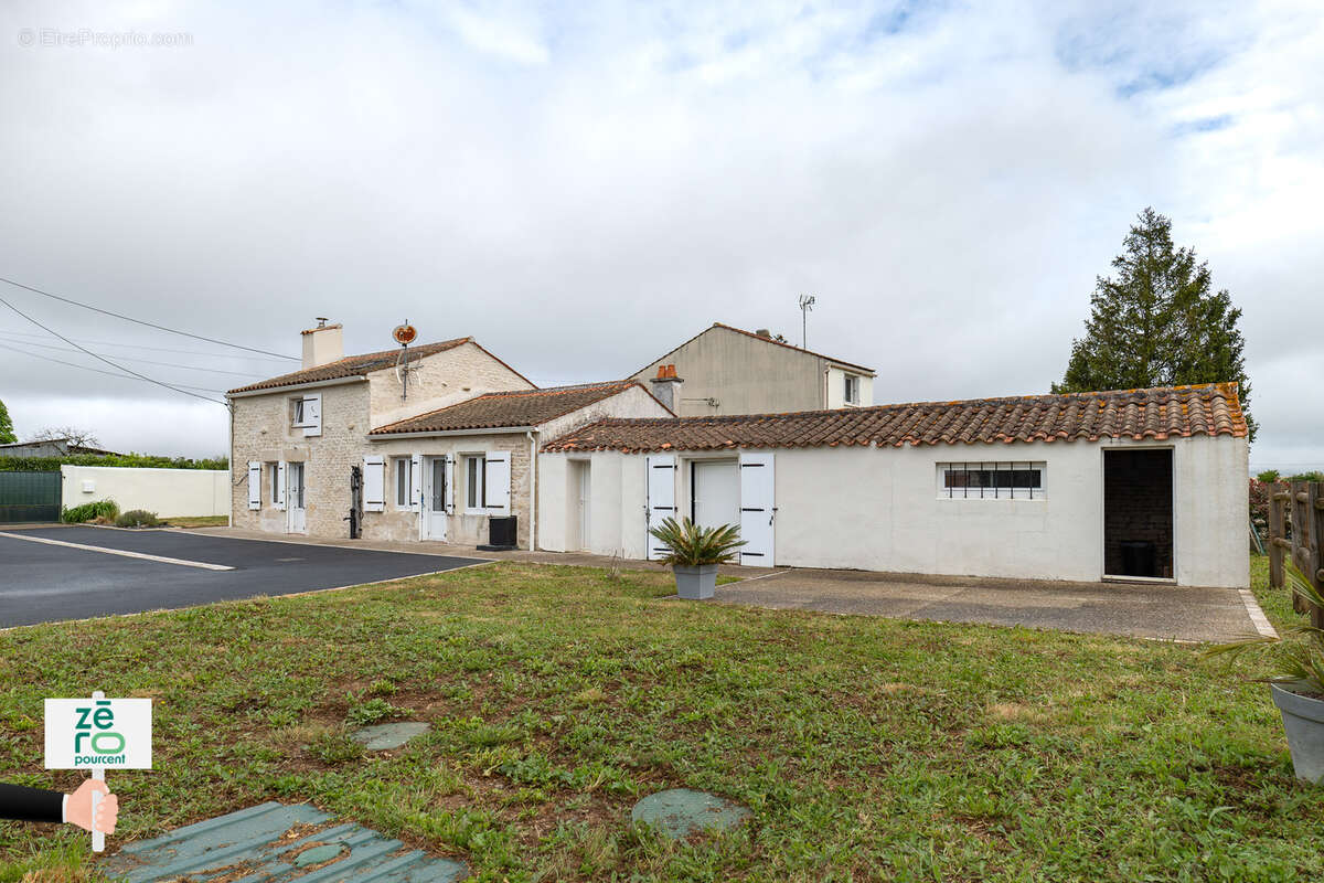 Maison à NALLIERS