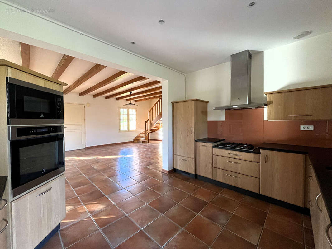 Maison à LA CHAUSSAIRE