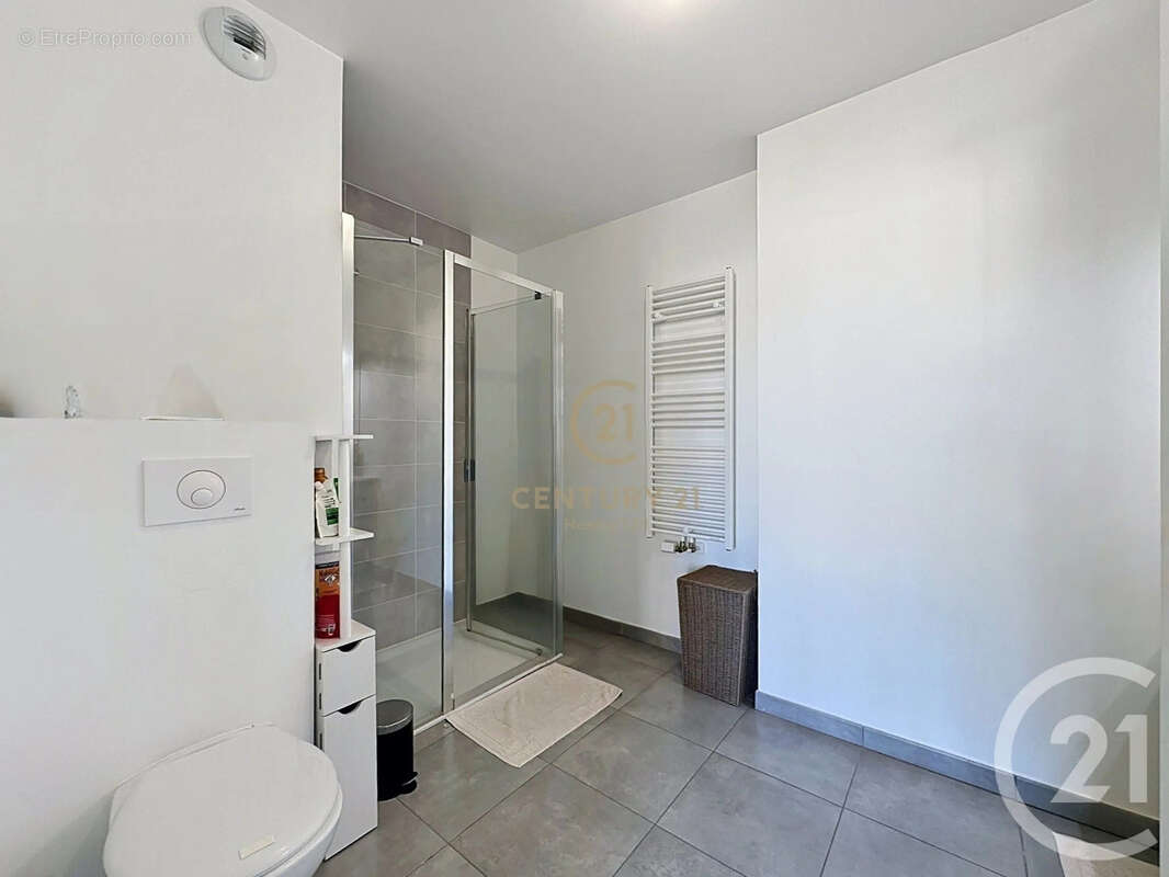 Appartement à LYON-8E