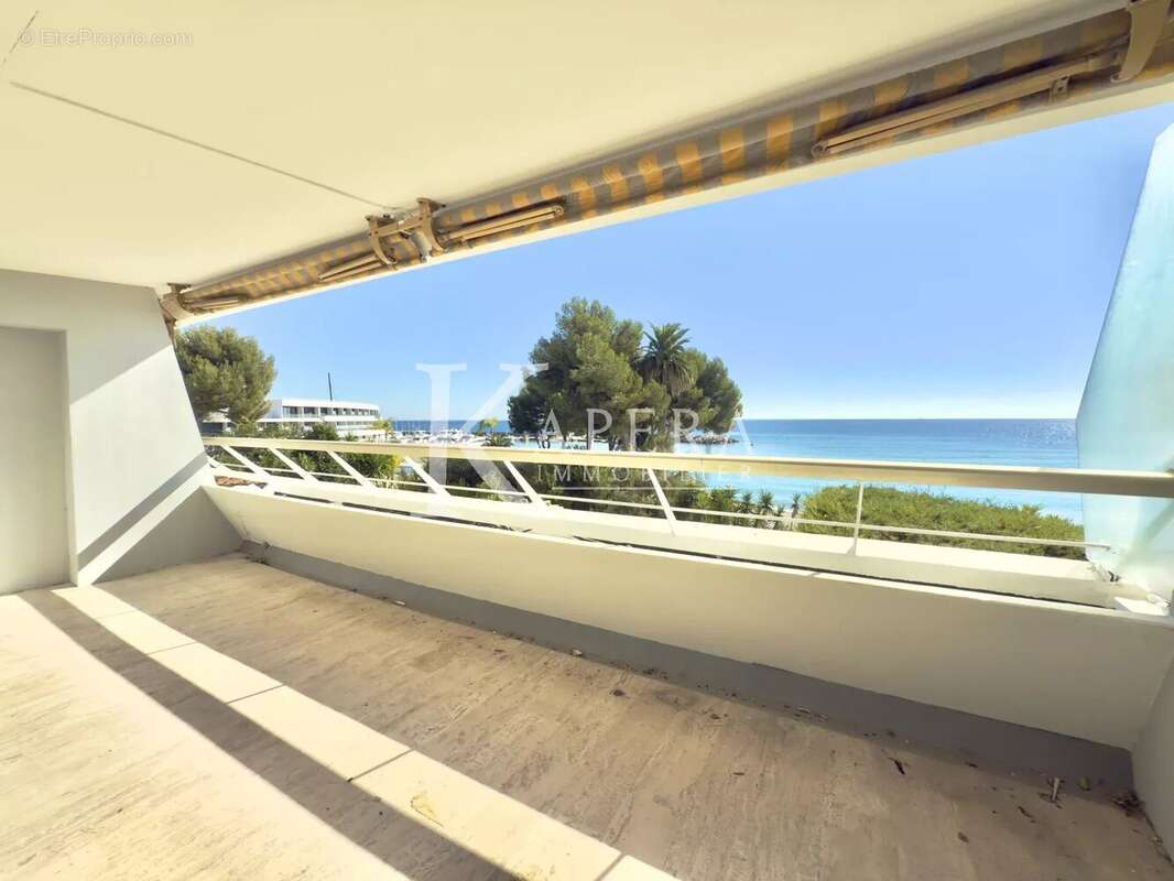 Appartement à VILLENEUVE-LOUBET