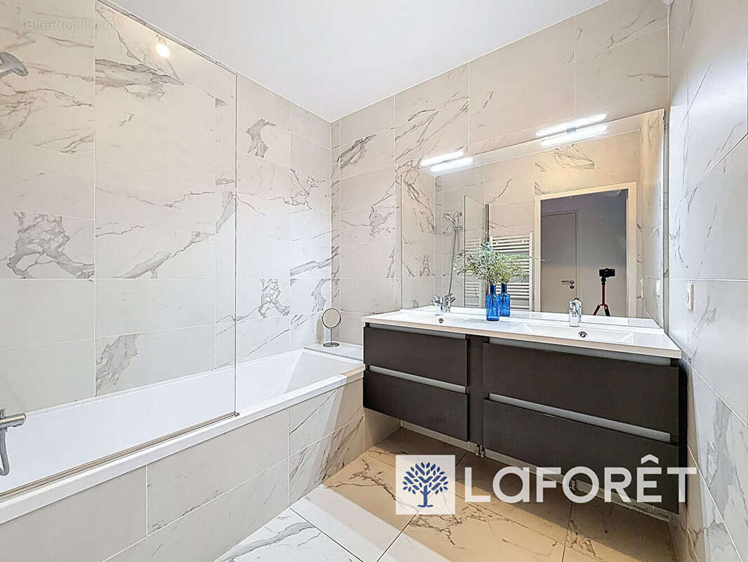 Appartement à SAINT-CYR-AU-MONT-D'OR