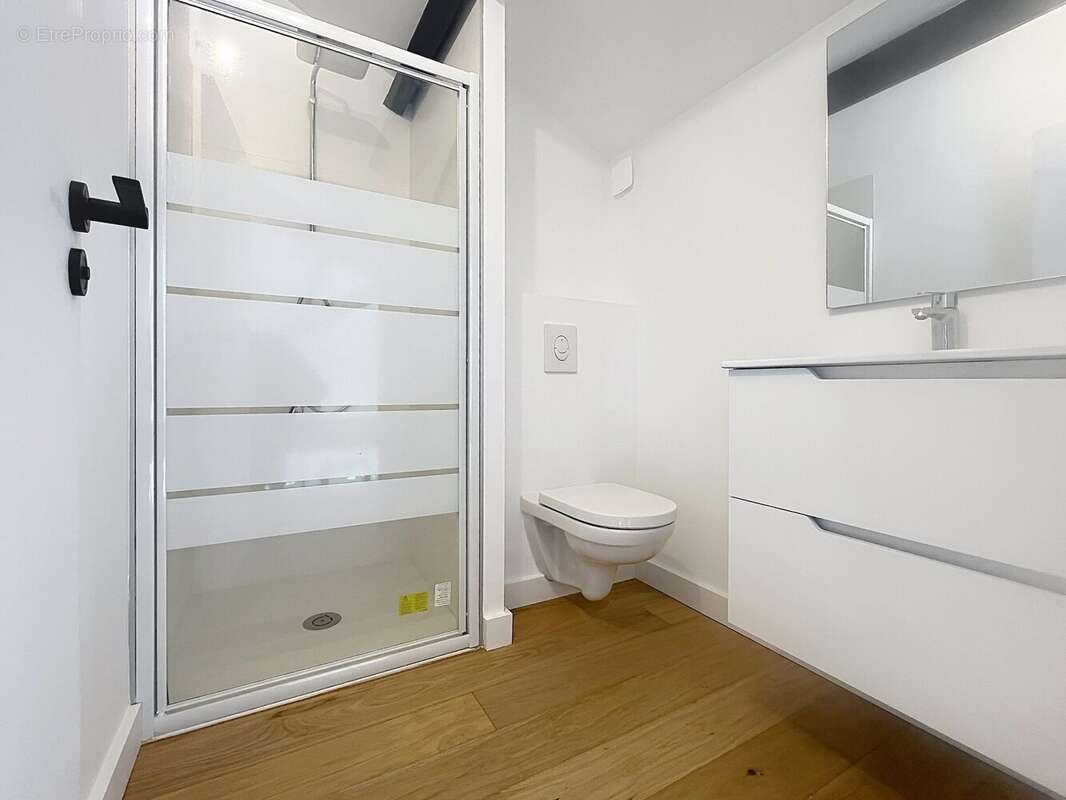 Appartement à VILLENEUVE-LES-AVIGNON