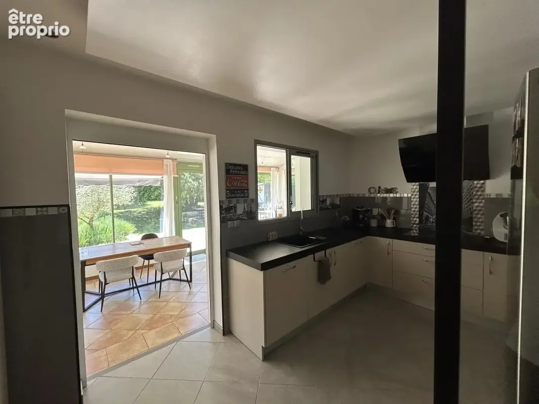 Maison 7 pièces 178 m² à vendre à Jouques (13490) - photo 8