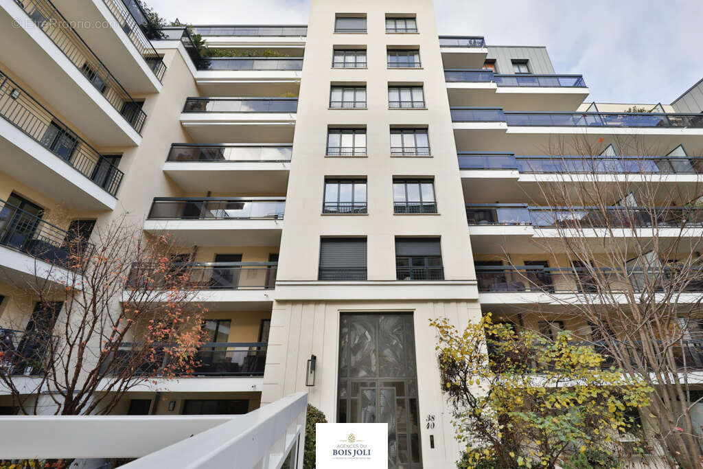 Appartement à ISSY-LES-MOULINEAUX