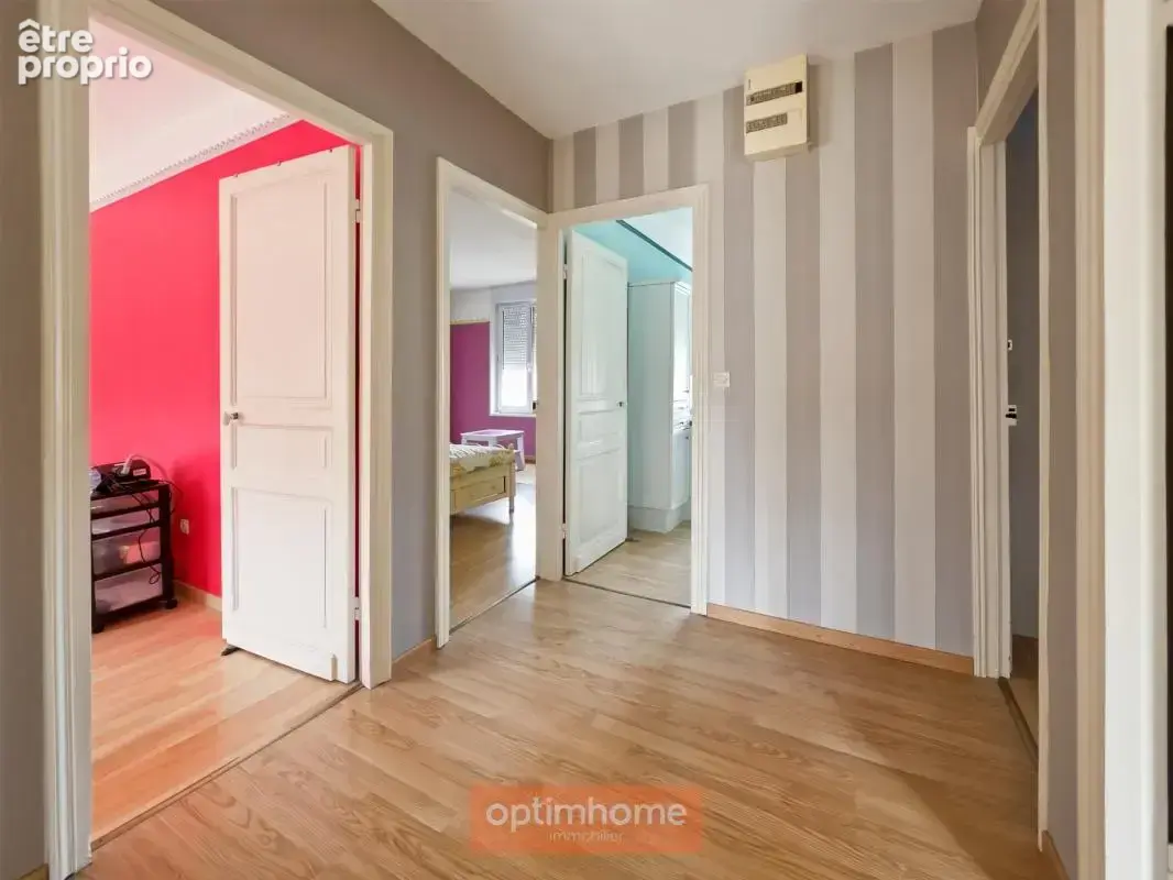 Propriété de caractère – 213 m² – 6 chambres – grange – dépendances – terrain 1 570 m² - photo 12