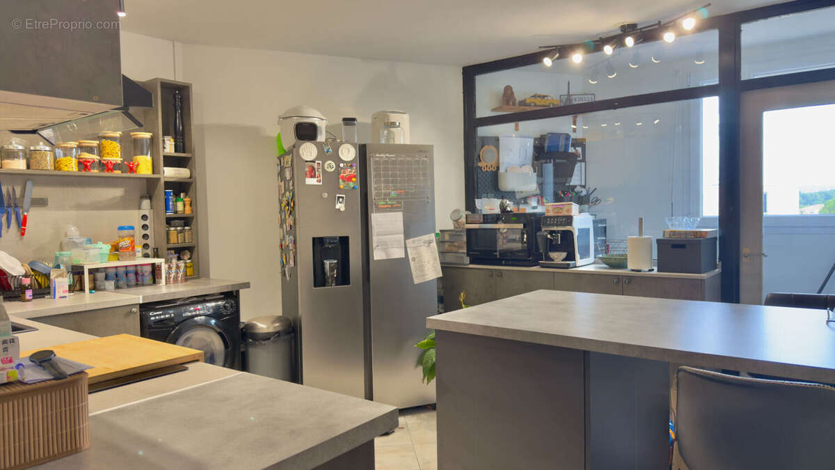 Appartement à ROGNAC