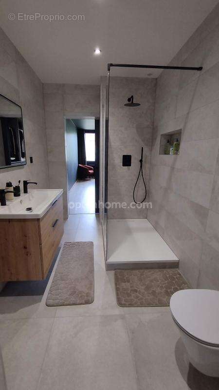 A vendre Appartement à Bar le Duc de 141 m²; Élégance et Lumière au Cœur de la Ville - photo 7