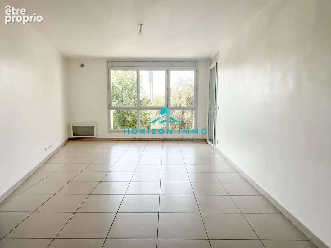Appartement 3 pièces 65 m² à vendre à Saint-Laurent-Du-Var (06700) - photo 2