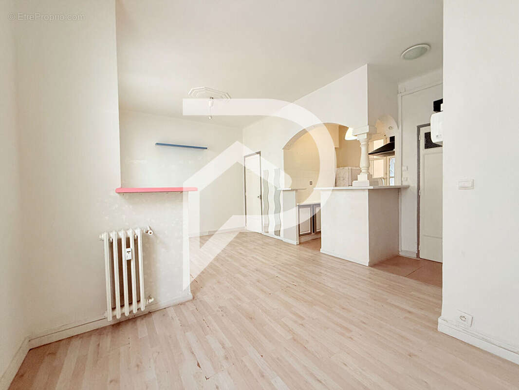 Appartement à MARSEILLE-7E