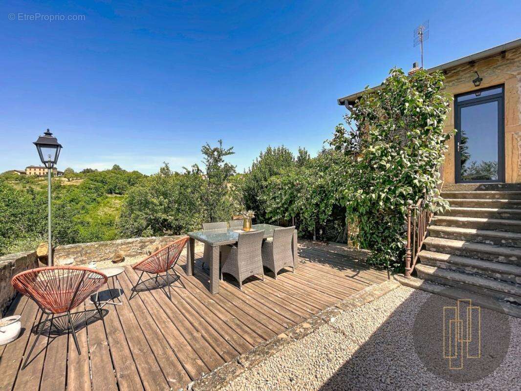 Maison en pierres dorées de 170m² avec vue dégagée - photo 21