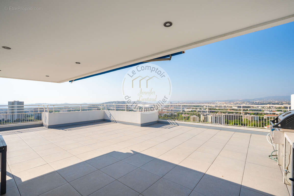 Appartement à MARSEILLE-9E