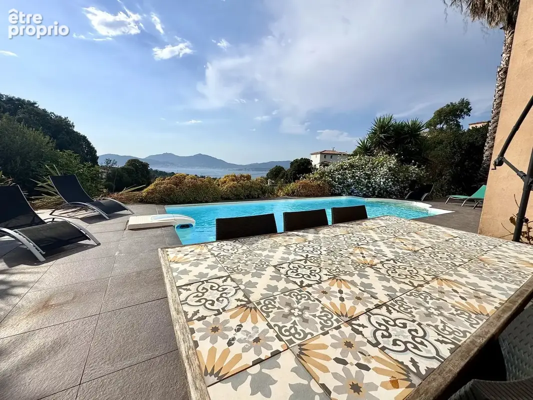 Porticcio – villa avec piscine et vue panoramique sur le golfe d’ajaccio - photo 1