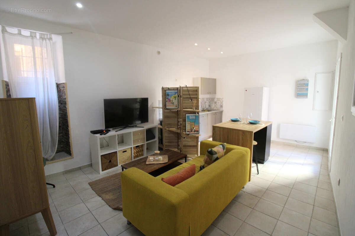 Appartement à HYERES