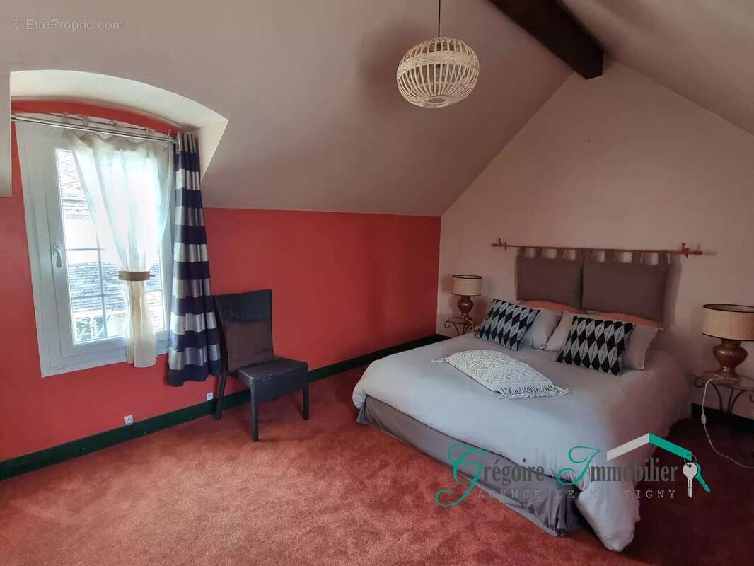 Maison à MONTIGNY-SUR-LOING