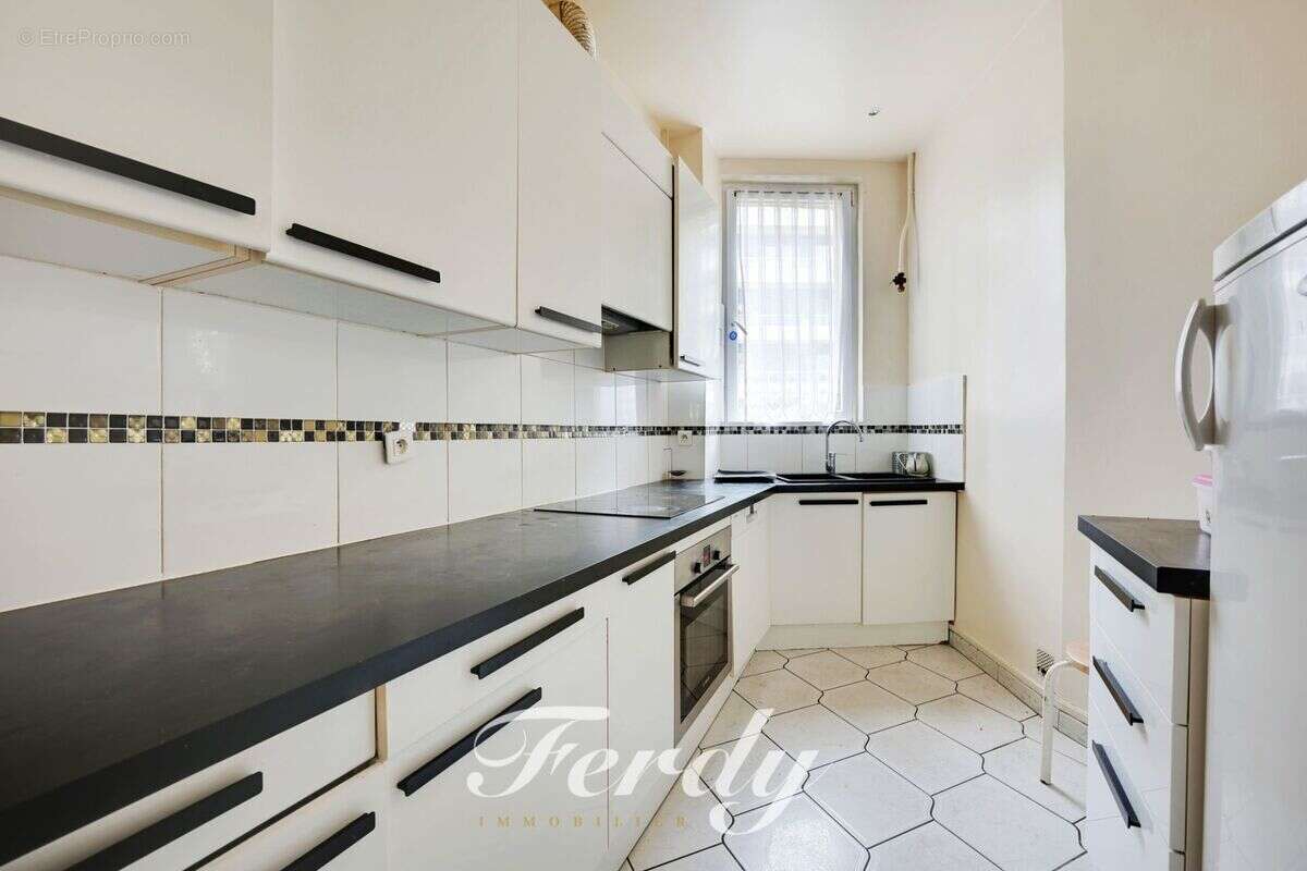 Appartement à PARIS-12E