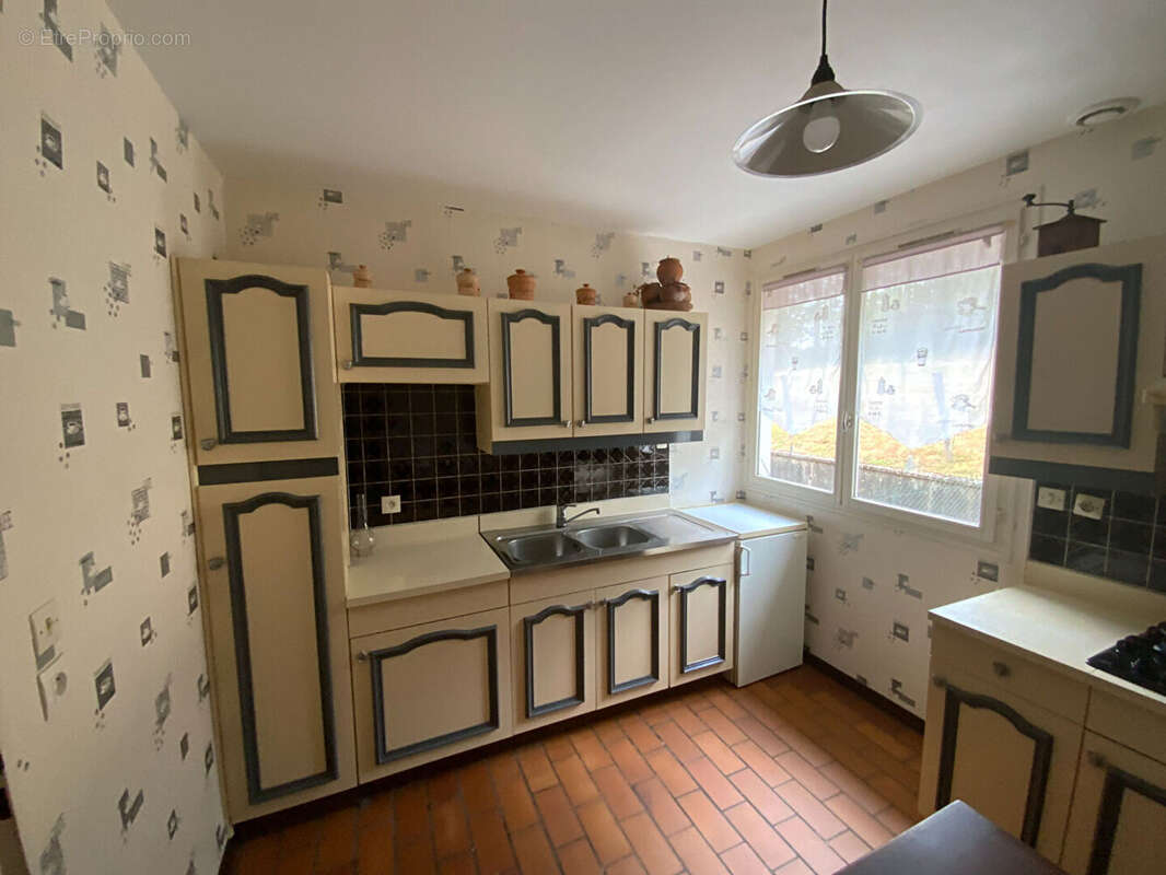 SAINT-EMILAND - Ténement immobilier comprenant deux maisons avec dépendances sur terrain de 1ha 48a 95ca - photo 15