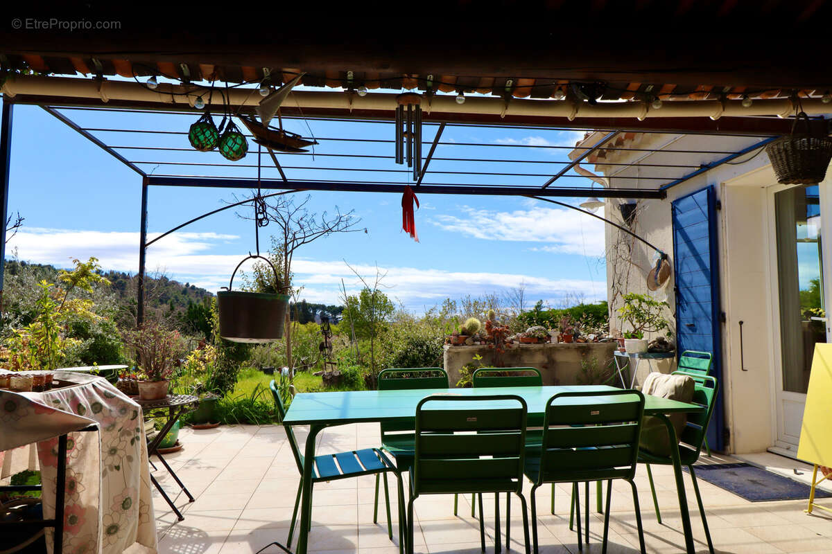 Maison à SAINT-ROMAN-DE-MALEGARDE