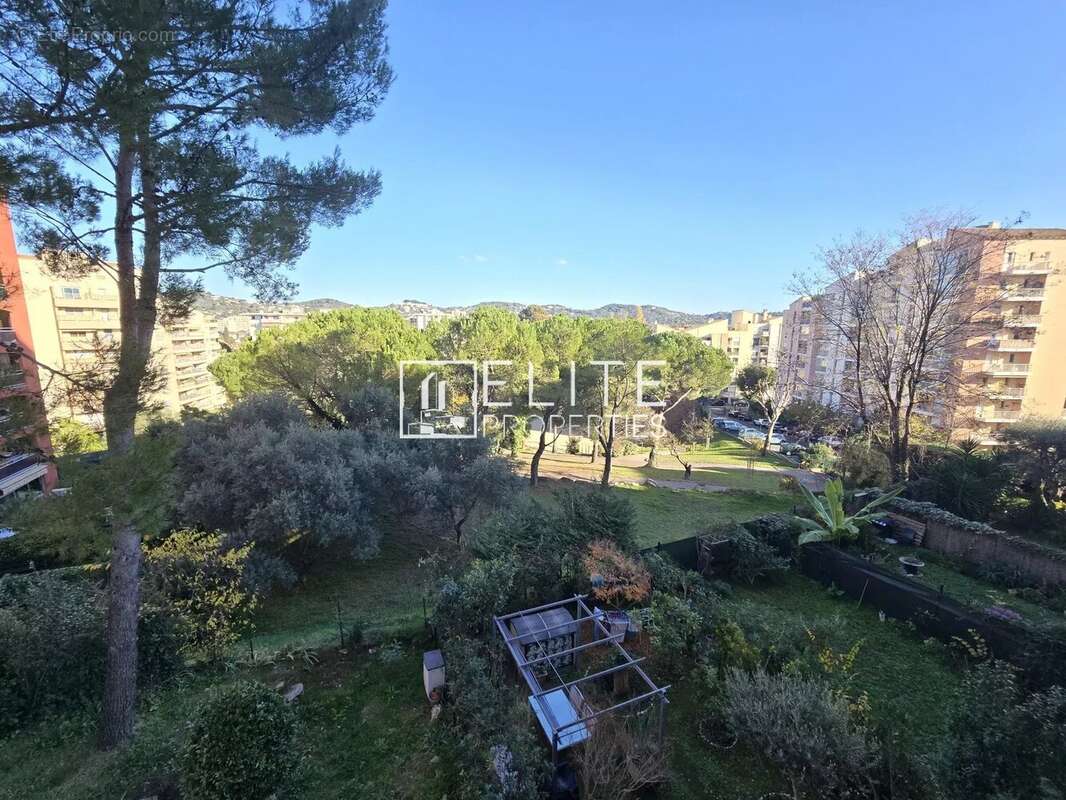 Appartement à LE CANNET