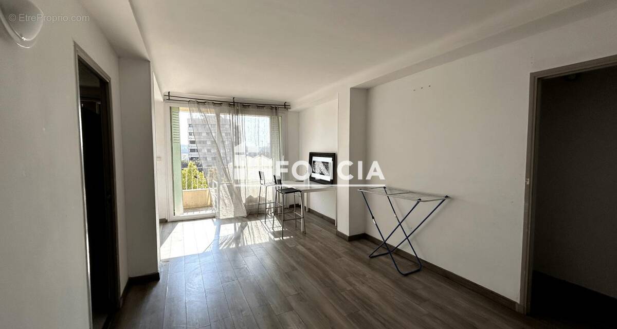 Appartement à MARSEILLE-14E