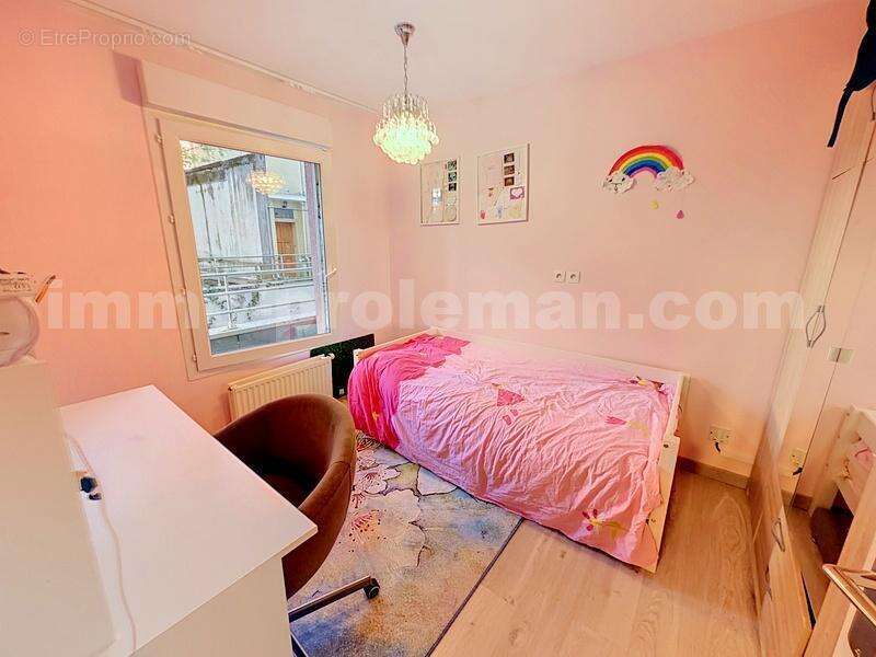 Appartement_T3_Annemasse_Genève_Ceva_tramway_Suisse_investissement_hyper_centre_Séjour_cuisine_ouverte_ - Appartement à ANNEMASSE