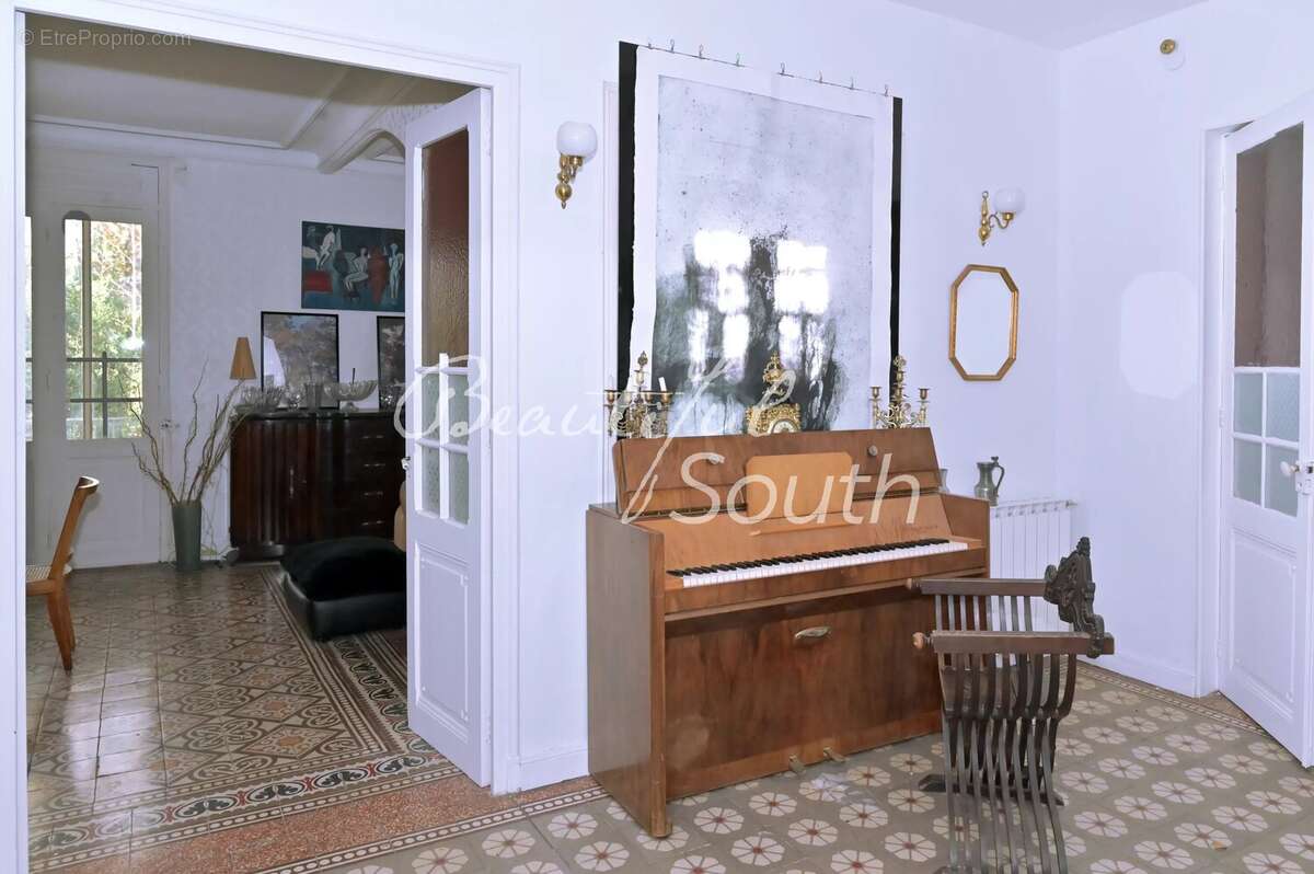 Maison de maître avec dependance, parc, piscine, proche perpignan - photo 11