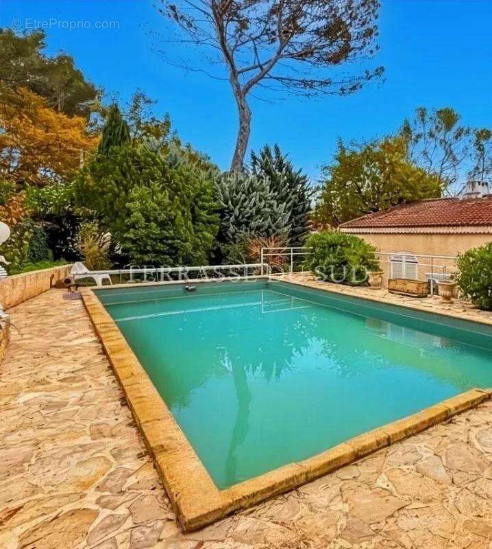 Maison à BOUC-BEL-AIR