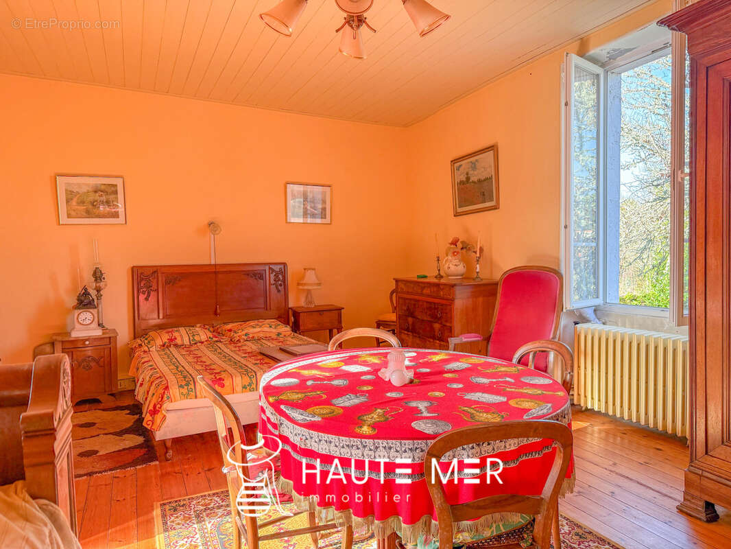 Maison à TALMONT-SAINT-HILAIRE