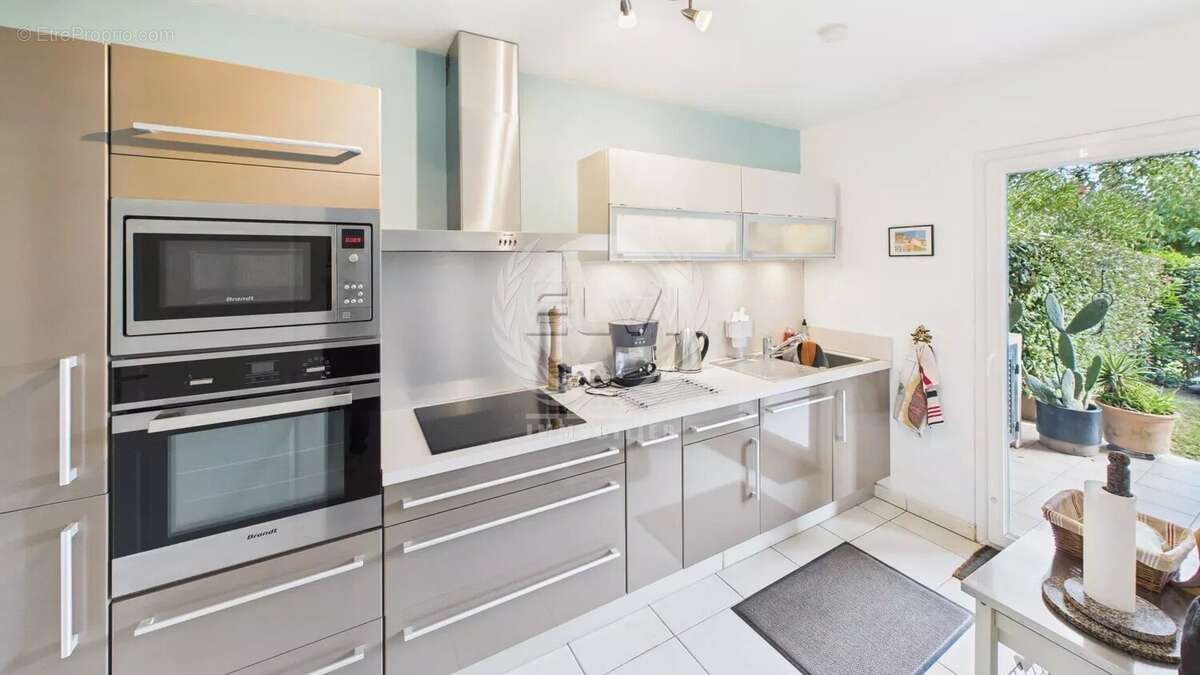 Maison à PLAN-DE-LA-TOUR