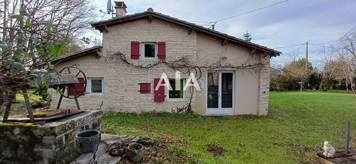 Appartement à SAINT-FRAIGNE