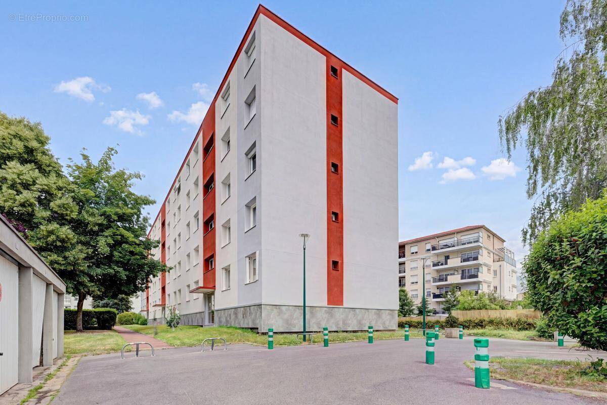 Appartement à NEUILLY-SUR-MARNE