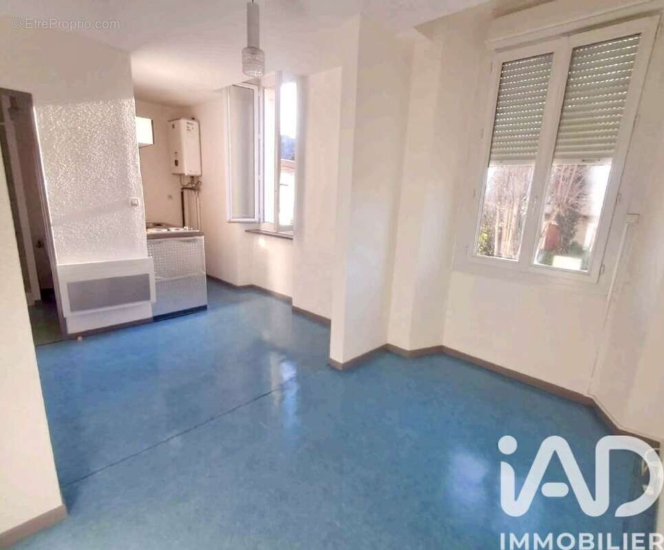 Appartement 405 m² à Loures-Barousse  - photo 8