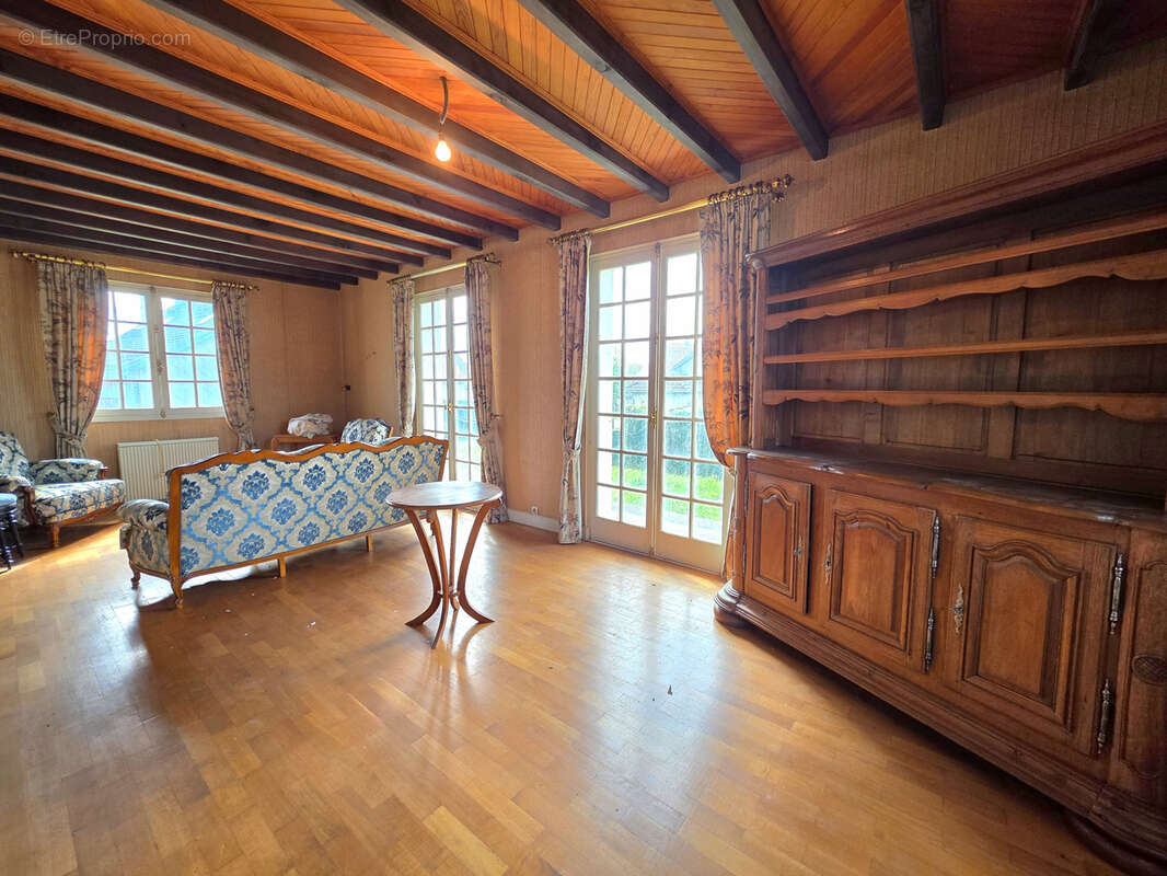 Maison à CHAMPAGNEY