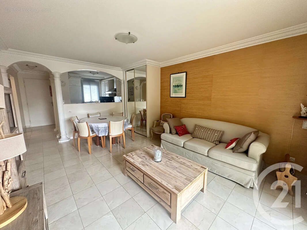 Appartement à AULNAY-SOUS-BOIS