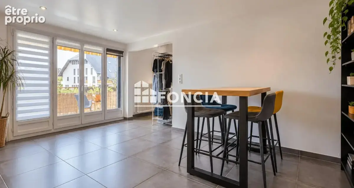 EXCLUSIVITE - T4 lumineux de 74m² à La Motte-Servolex - photo 2