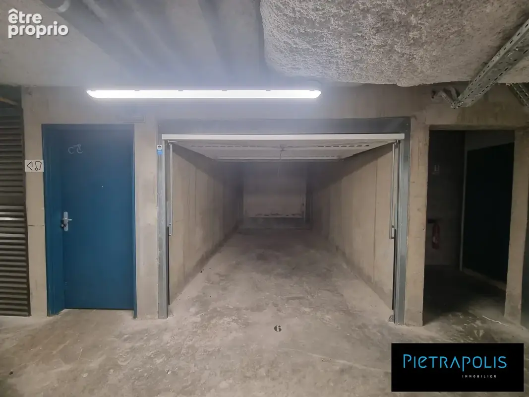 Parking à LYON-7E