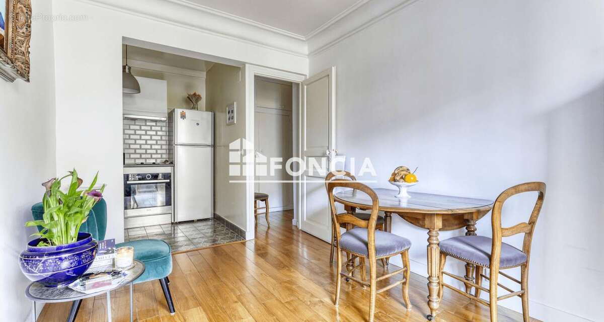 Appartement à PARIS-18E