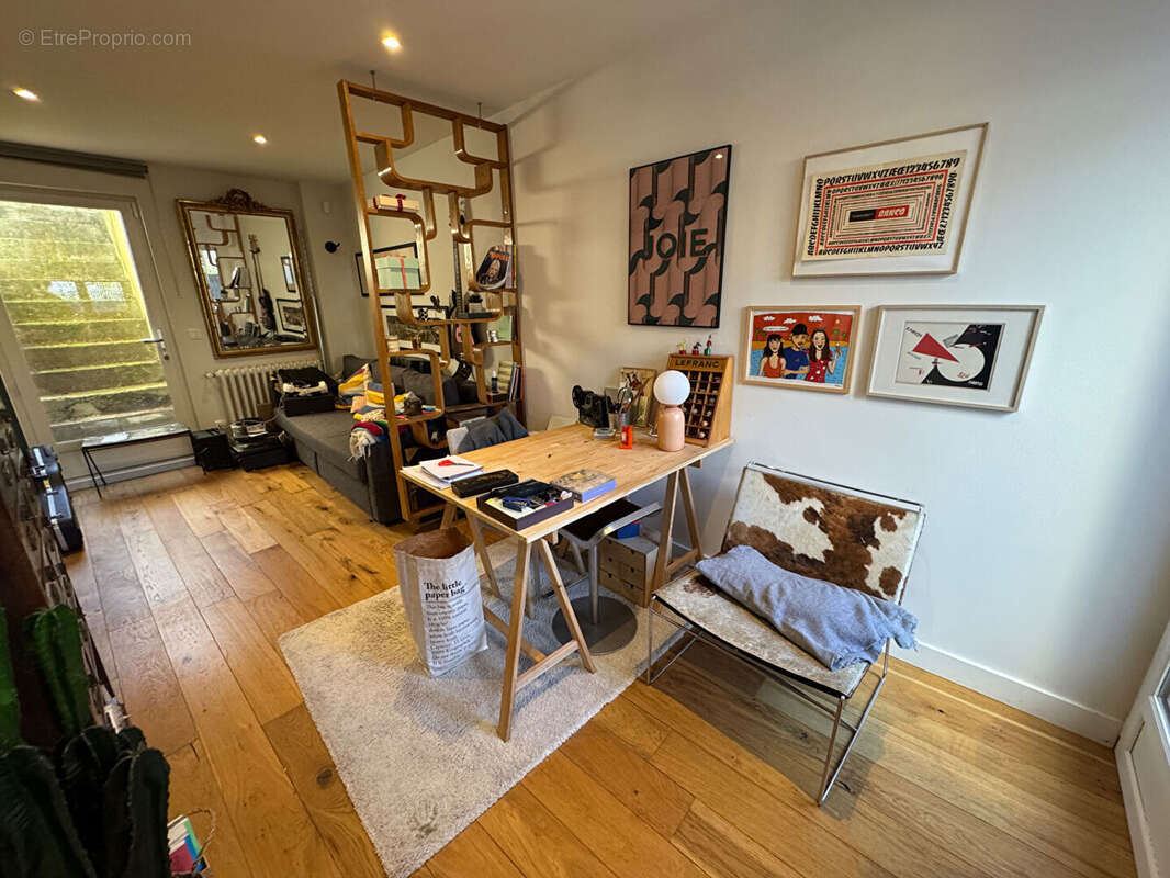 Maison à LES MESNULS