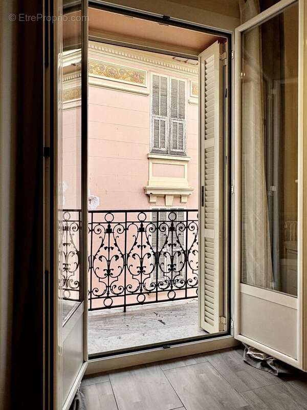 Appartement à BEAUSOLEIL