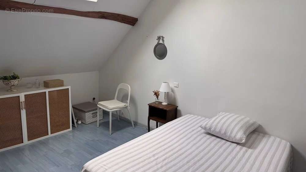 Maison à BEAUNE-LA-ROLANDE