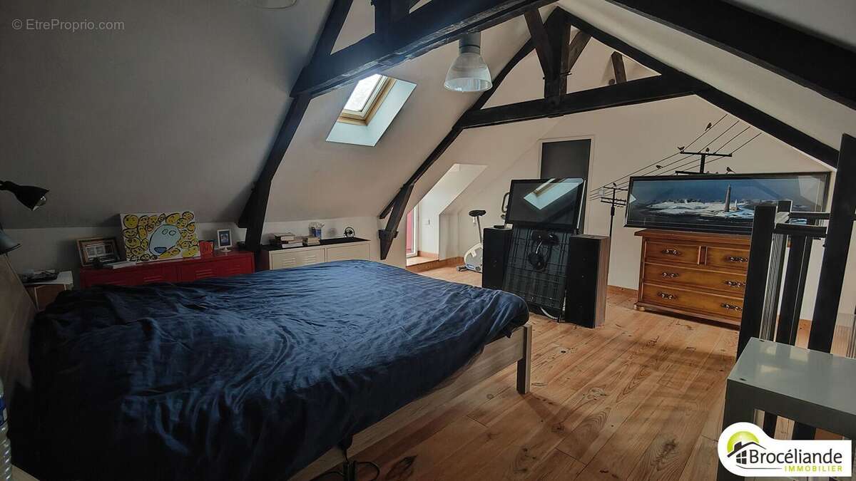 Maison à PARTHENAY-DE-BRETAGNE