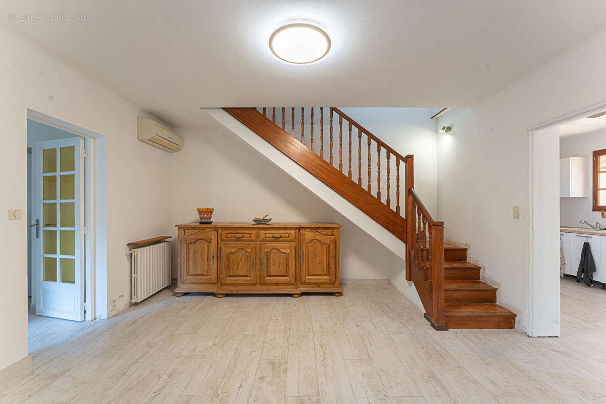 Maison à CHATEAUNEUF-LES-MARTIGUES