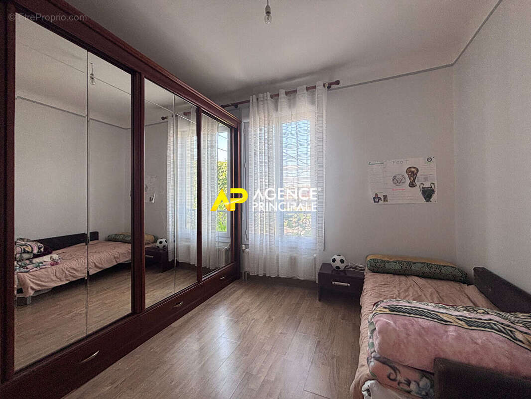 Maison à SARTROUVILLE