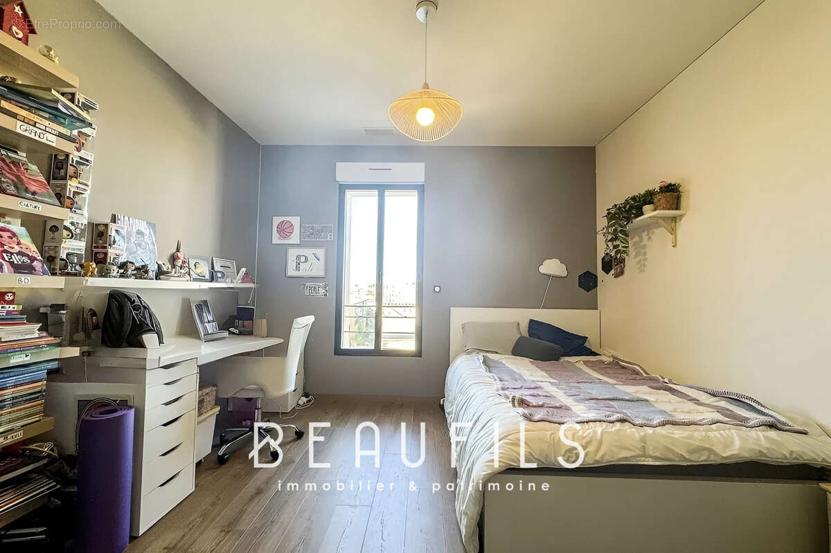 Appartement à MAUGUIO