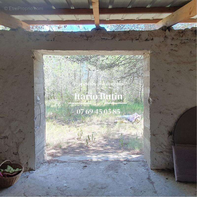 Terrain à CAPESTANG