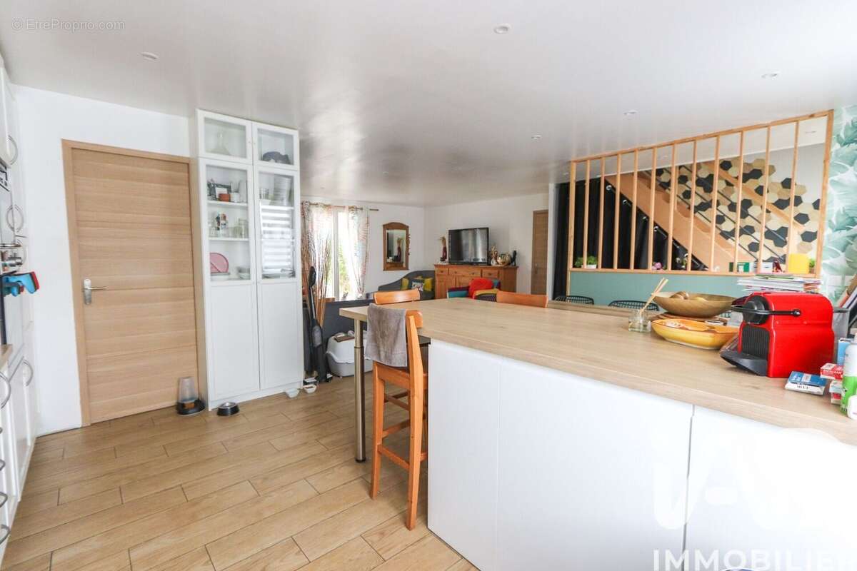 Photo 7 - Maison à LE PLESSIS-BELLEVILLE