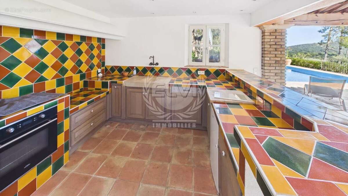 Maison à PLAN-DE-LA-TOUR