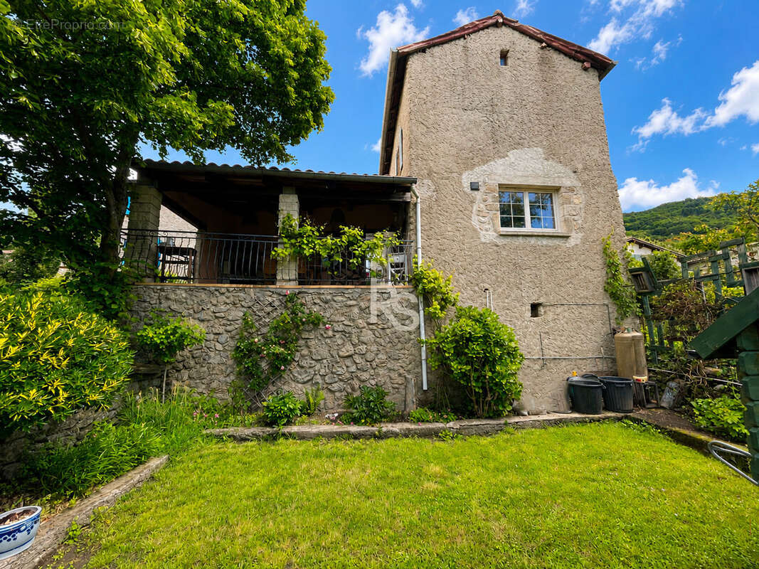Maison à VALGORGE