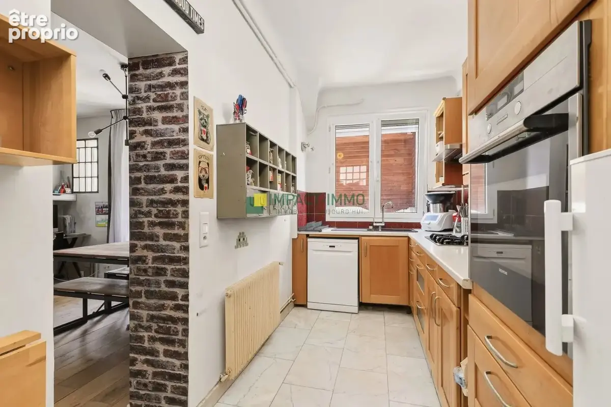  Coup de Cœur – Maison en Pierre avec Jardin, Terrasse et Dépendance à Colombes - photo 6