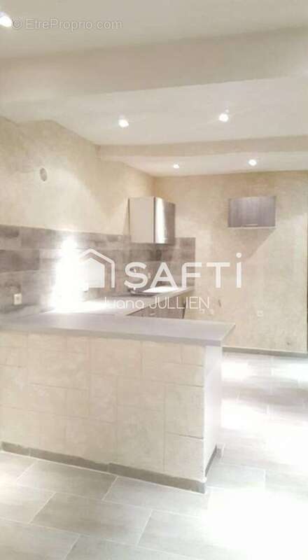 Photo 4 - Appartement à SAINT-MAXIMIN-LA-SAINTE-BAUME